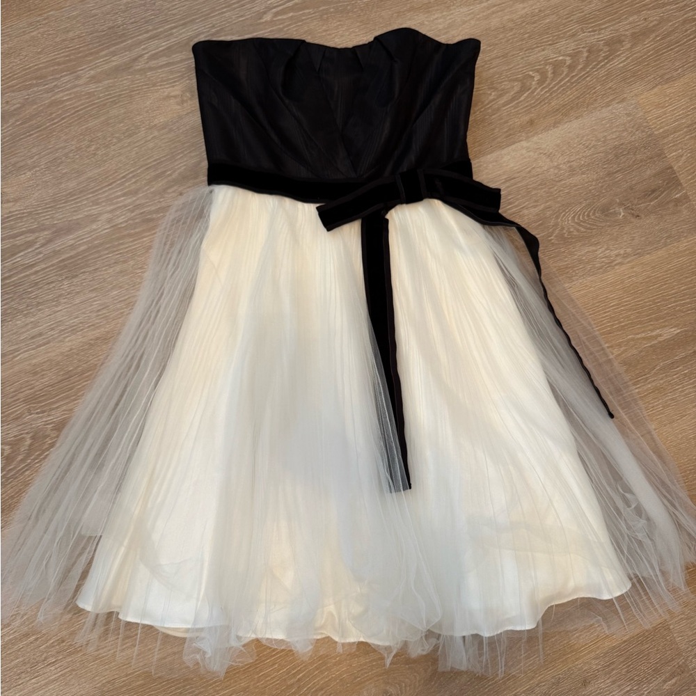 White House Black Market strapless formal dress